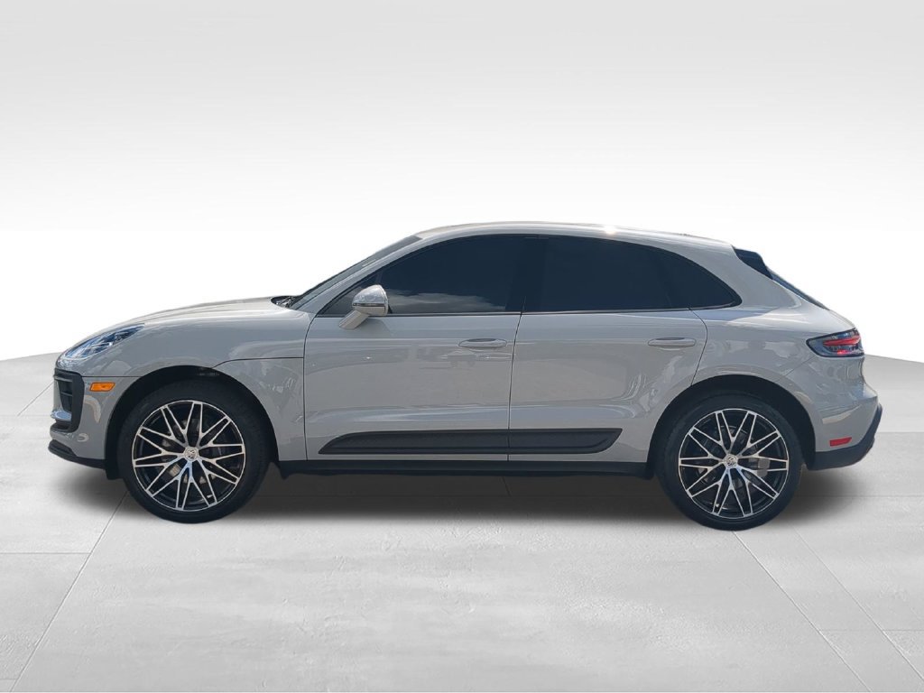 Used 2022 Porsche Macan AWD/4WD image 5