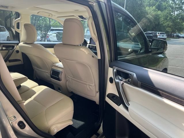 Used 2023 Lexus GX 460 Premium w/ Premium Plus Package AWD/4WD image 12
