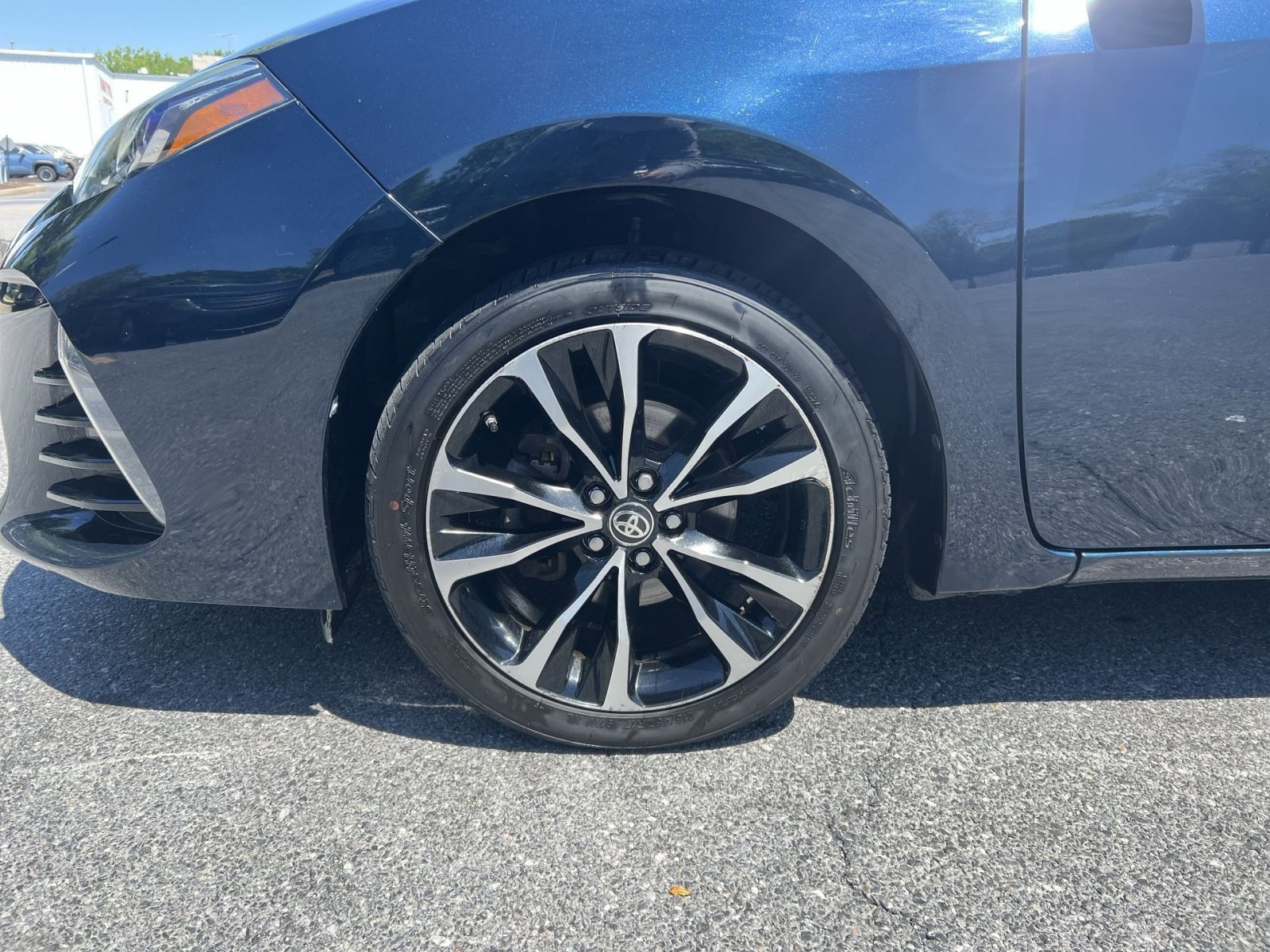 Used 2019 Toyota Corolla SE FWD image 12