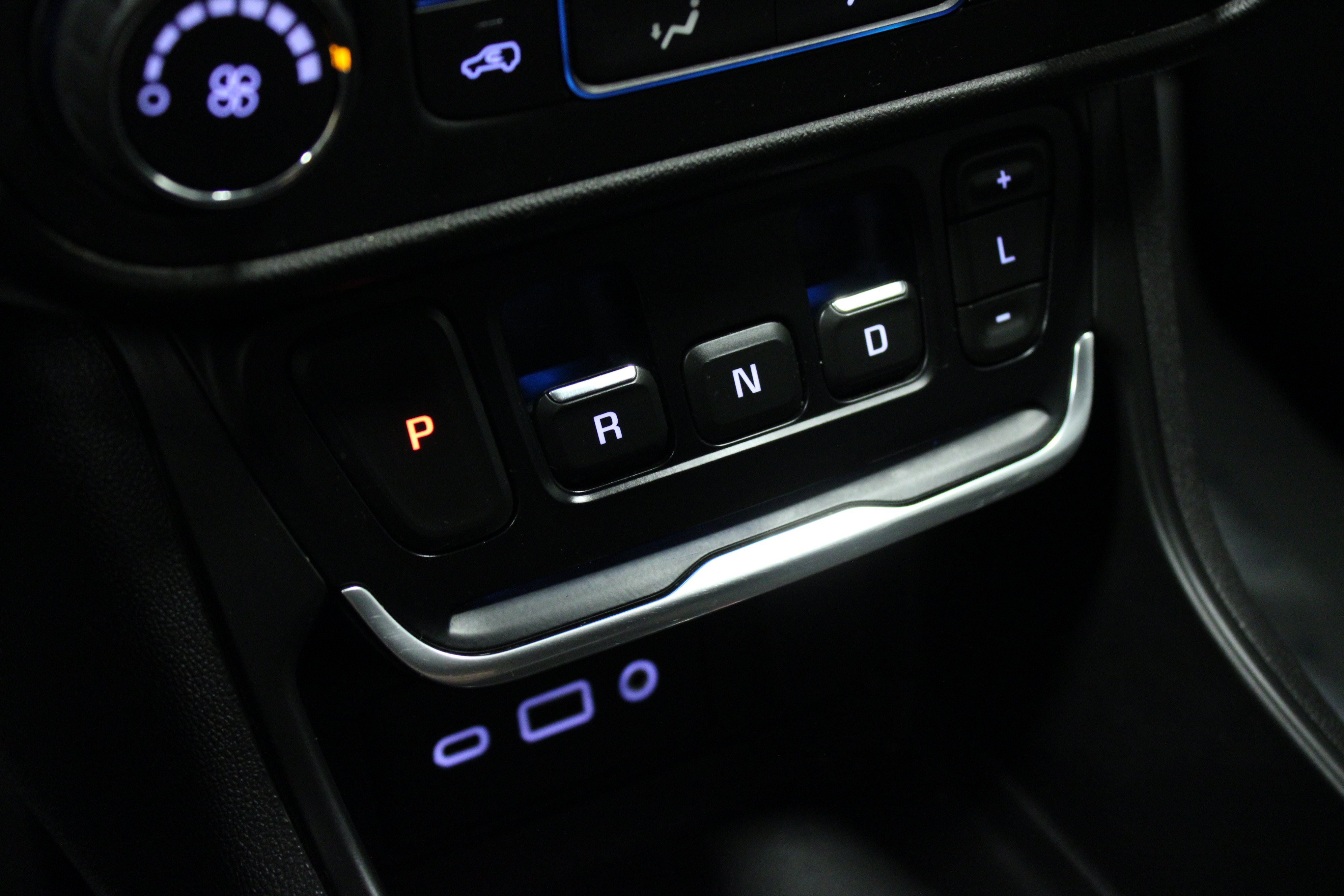 Used 2019 GMC Terrain SLE FWD image 23