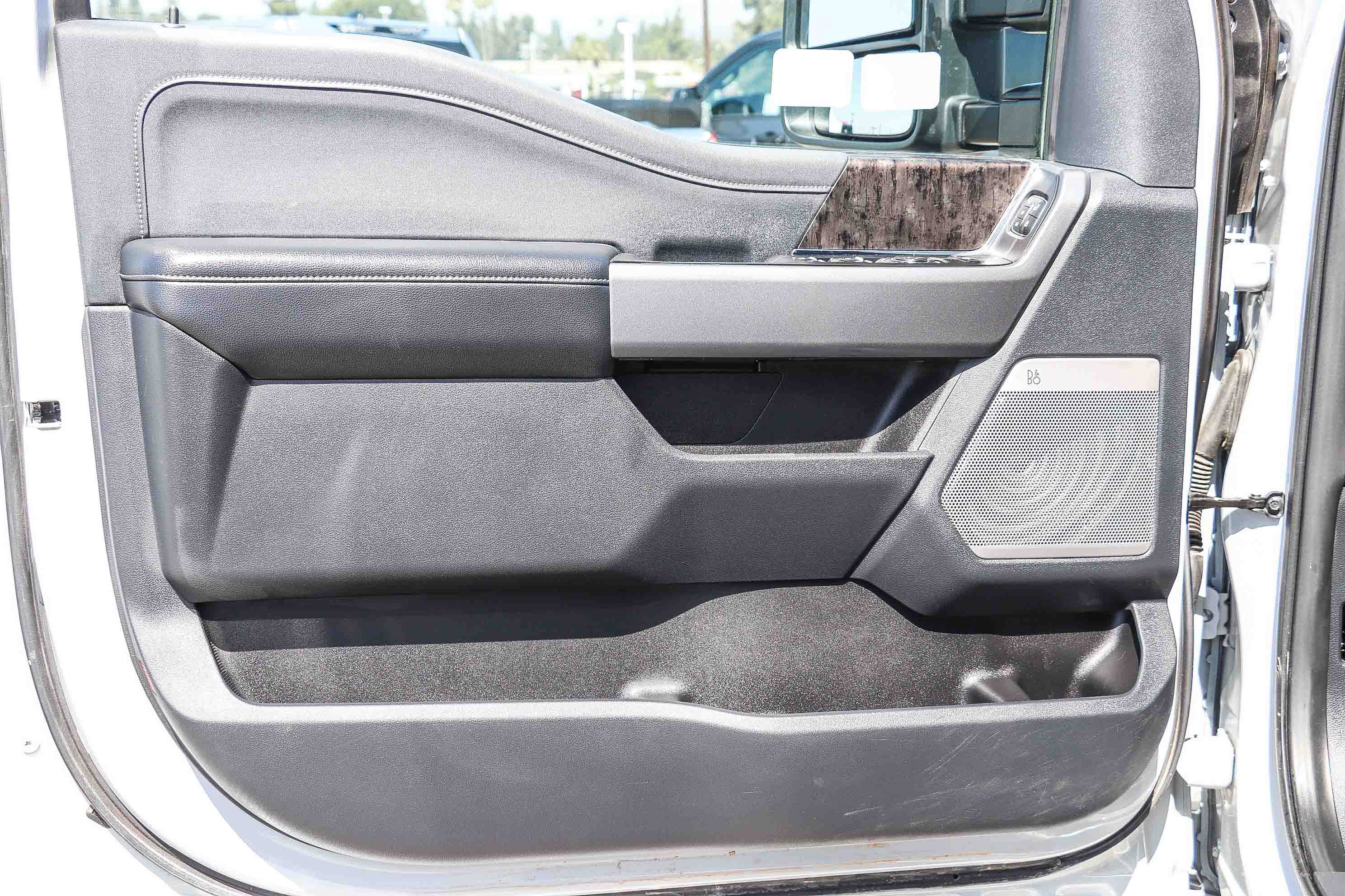 Used 2025 Ford F250 Lariat AWD/4WD image 22