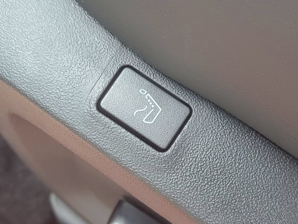 New 2026 Mitsubishi Outlander SEL AWD/4WD image 35