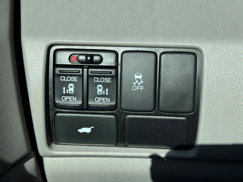 Used 2012 Honda Odyssey EX-L image 17