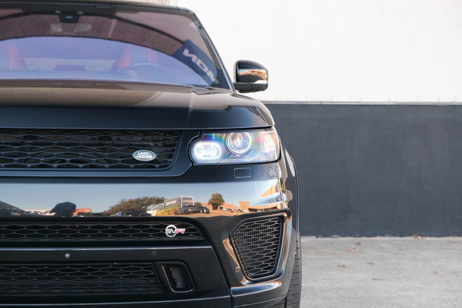 Used 2017 Land Rover Range Rover Sport SVR image 3