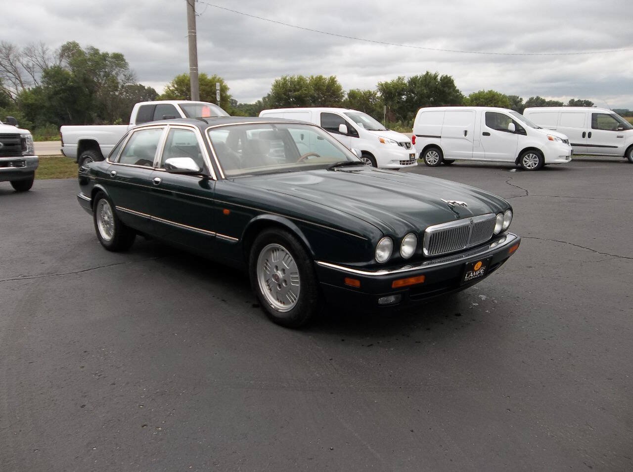 Used 1995 Jaguar XJ Vanden Plas RWD image 2