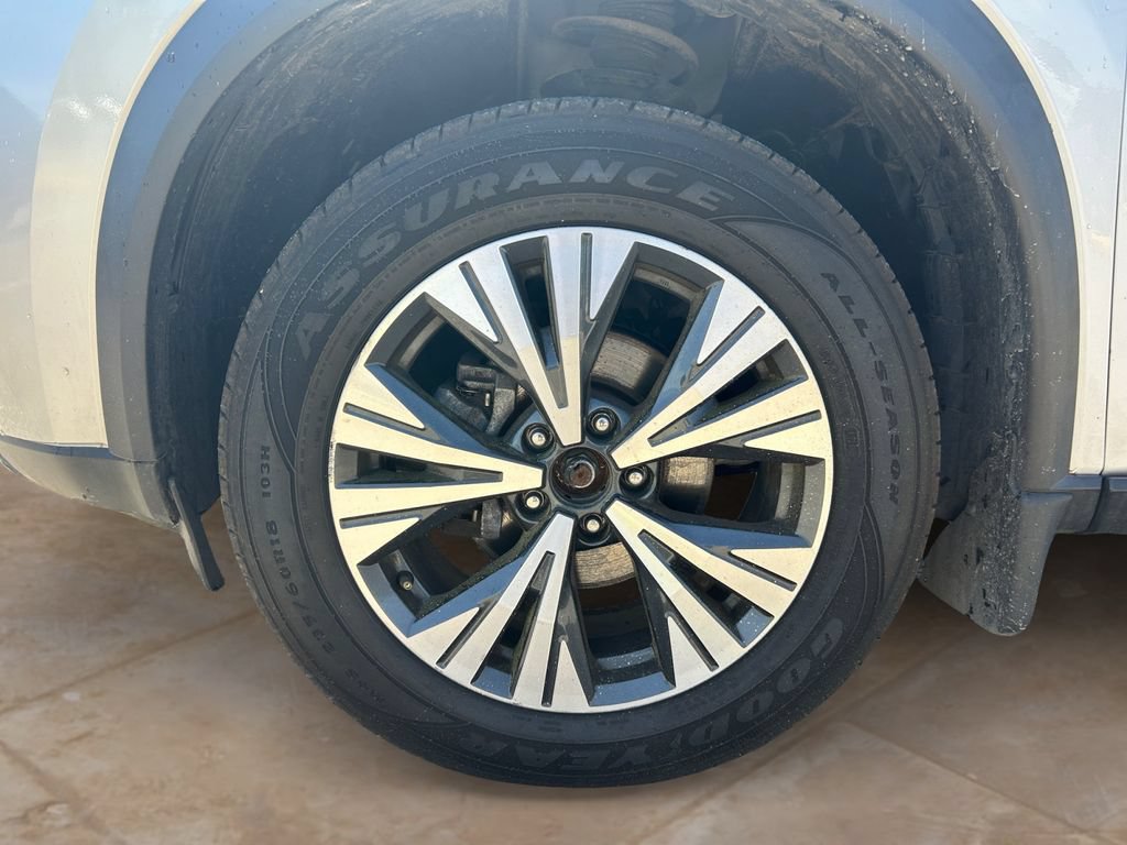 Used 2023 Nissan Rogue SV AWD/4WD image 14