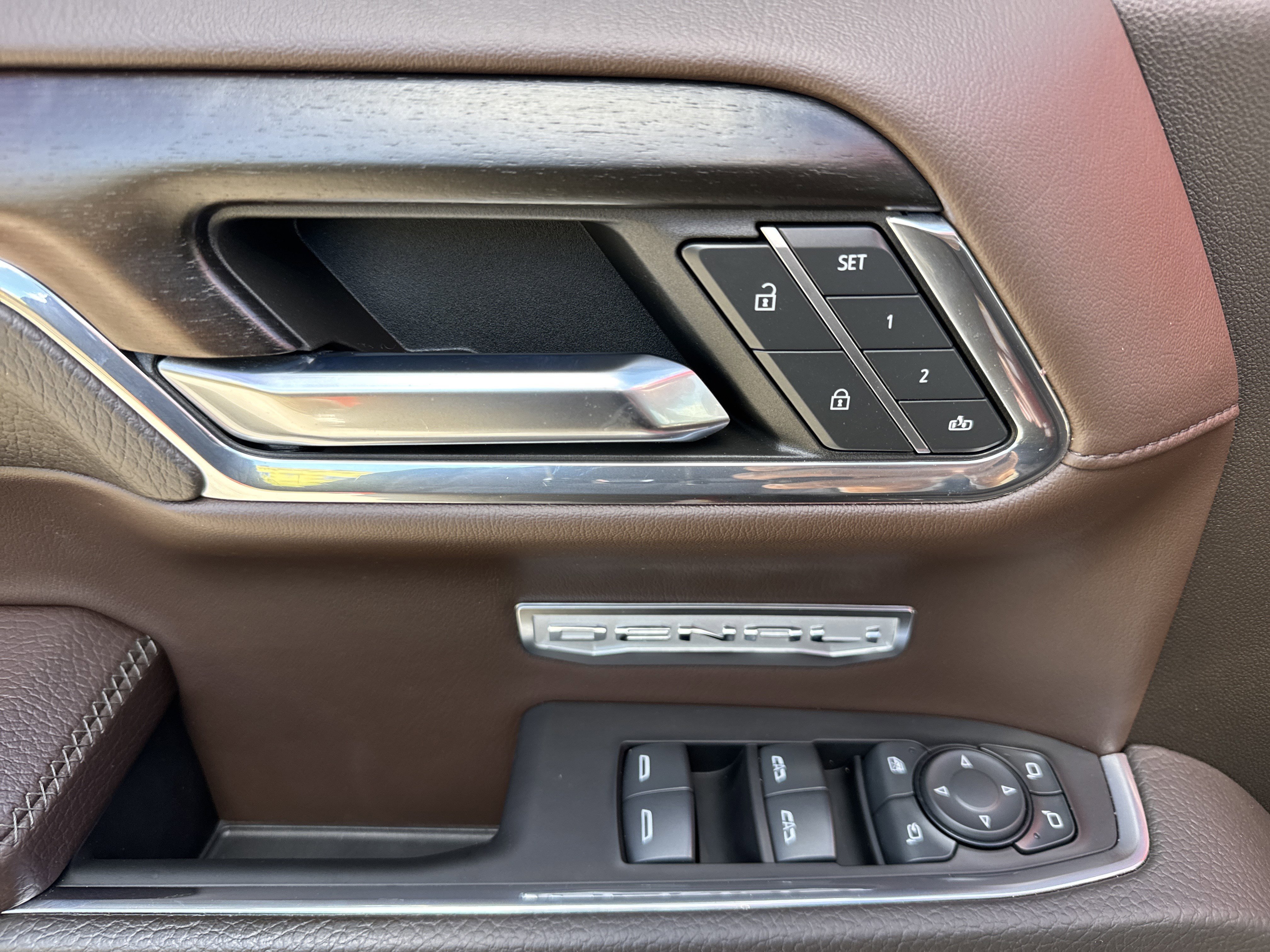 Used 2024 GMC Sierra 1500 Denali w/ Denali Reserve Package image 15