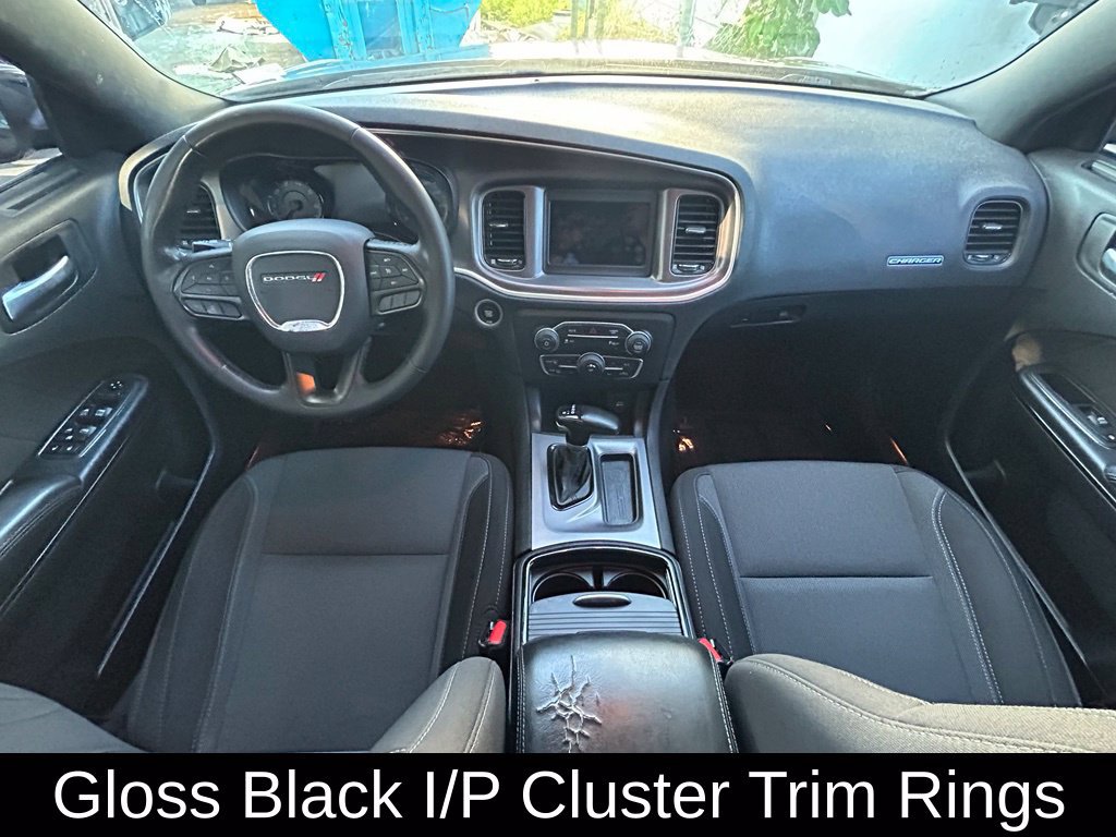 Used 2021 Dodge Charger SXT w/ Blacktop Package RWD image 10