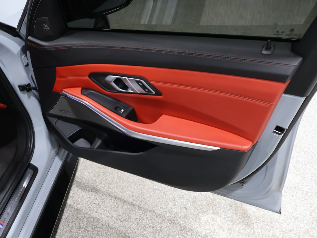 Used 2021 BMW M3 Competition w/ Executive Package RWD image 25