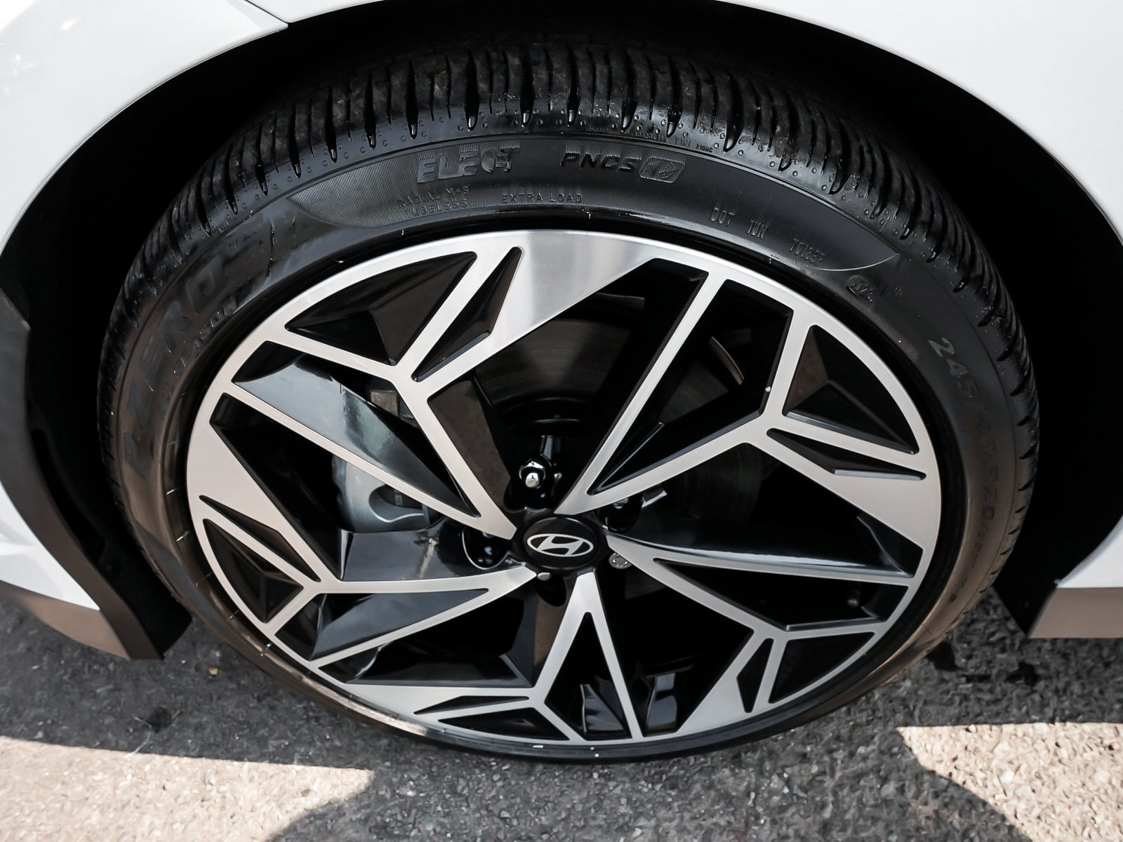 Used 2024 Hyundai Ioniq 6 SEL AWD/4WD image 10