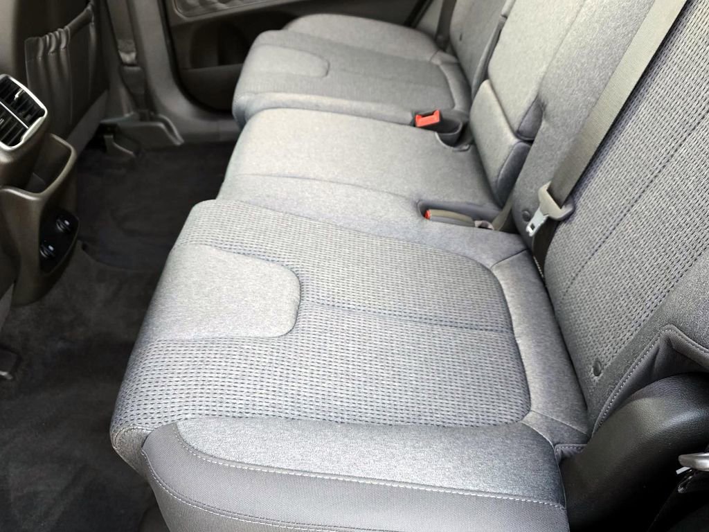 Used 2020 Hyundai Santa Fe SEL image 28