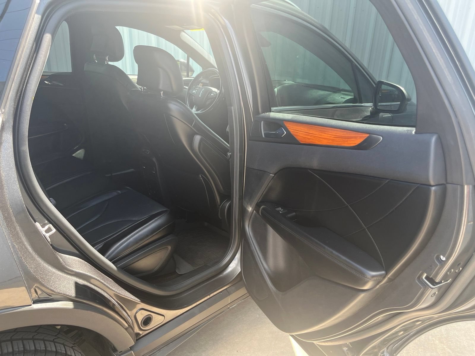 Used 2019 Lincoln MKC Reserve w/ MKC Technology Package FWD image 14