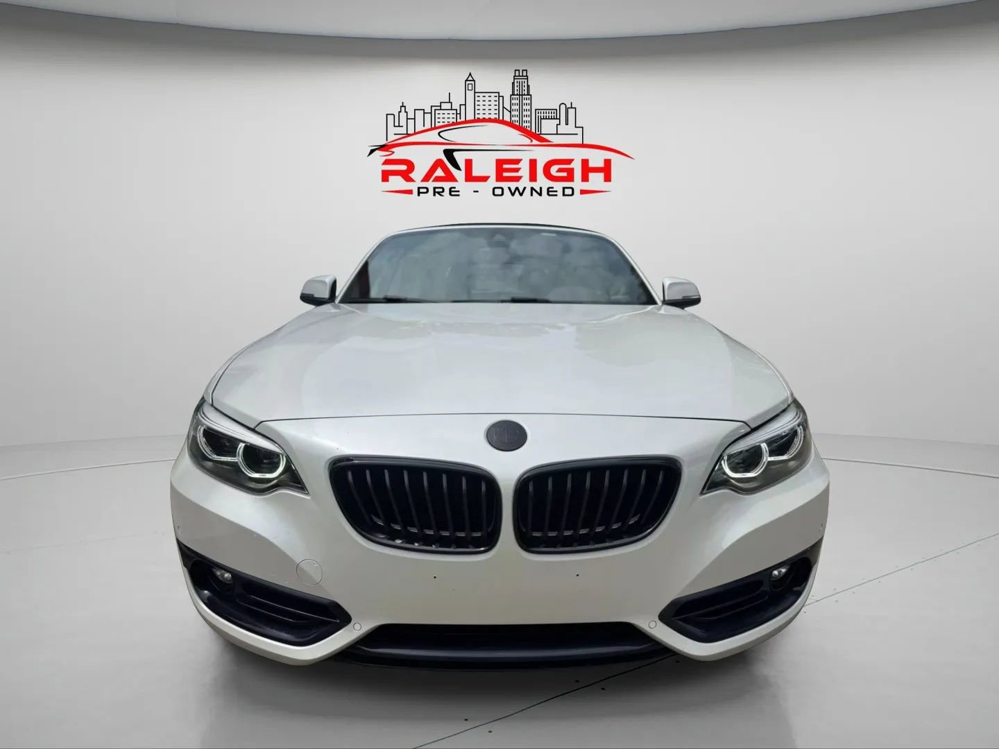 Used 2020 BMW 230i xDrive Convertible w/ Premium Package image 10