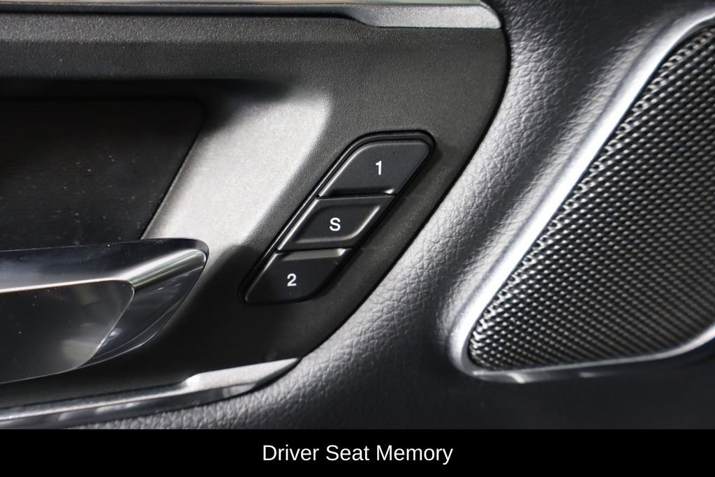 Used 2019 RAM 1500 Laramie image 22