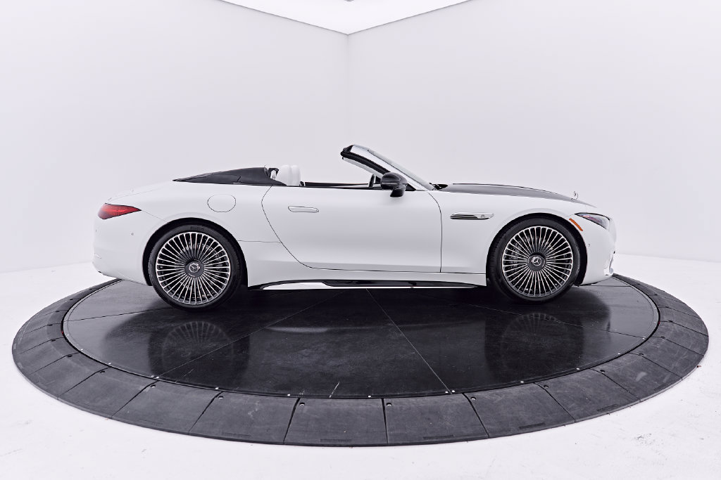 Used 2026 Mercedes-Benz Maybach SL 680 image 17