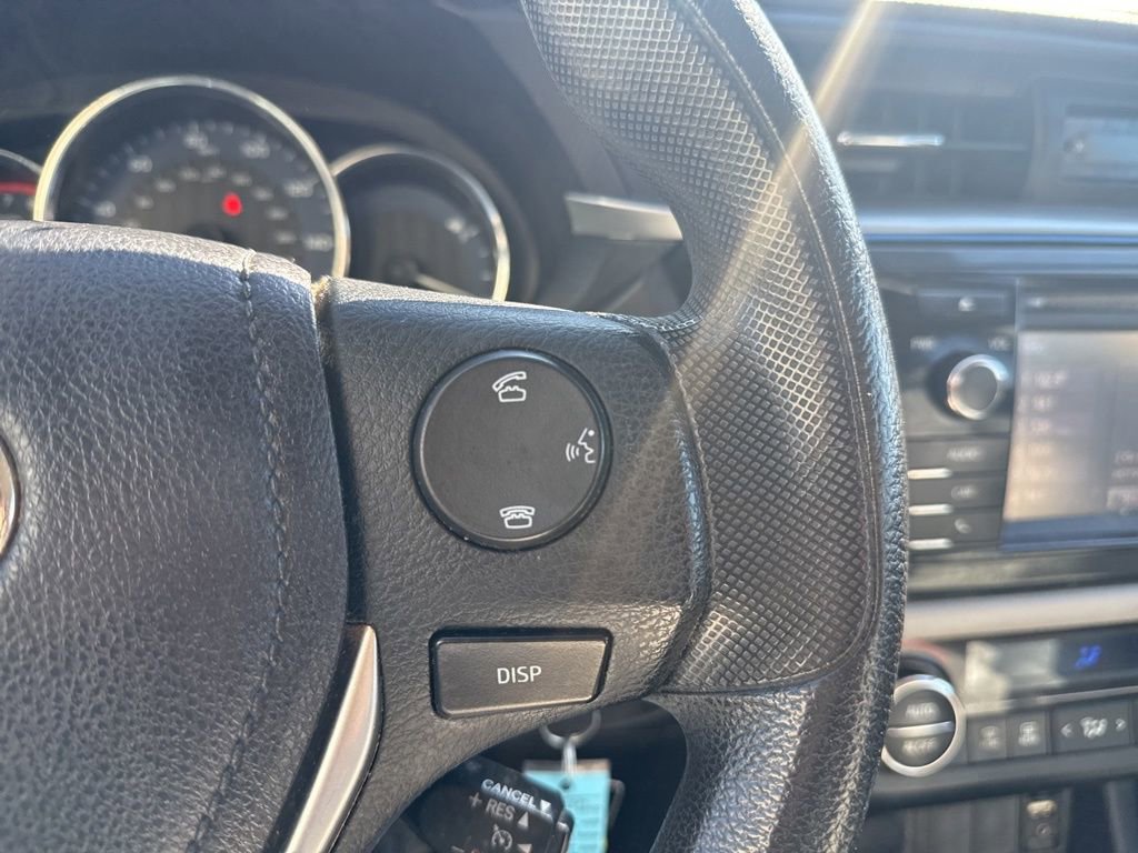 Used 2015 Toyota Corolla LE image 14