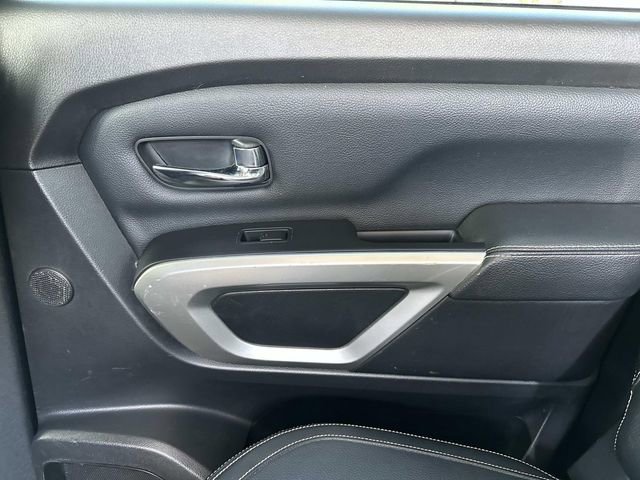Used 2018 Nissan Titan PRO-4X w/ Pro-4x Convenience Package image 14