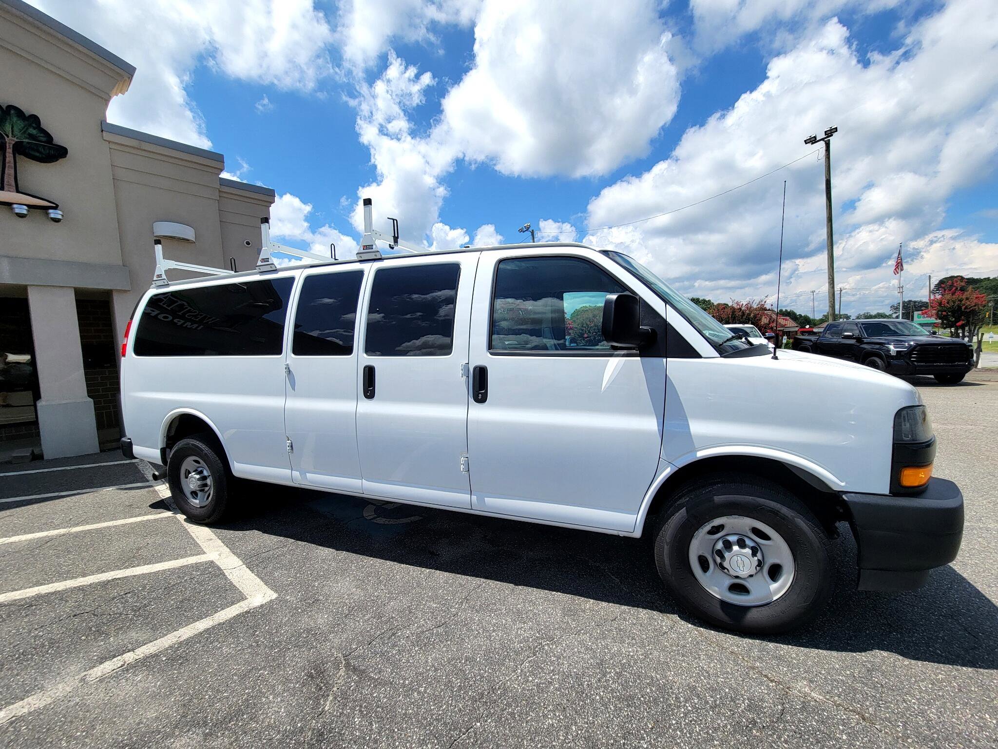 Used 2023 Chevrolet Express 3500 LS image 15