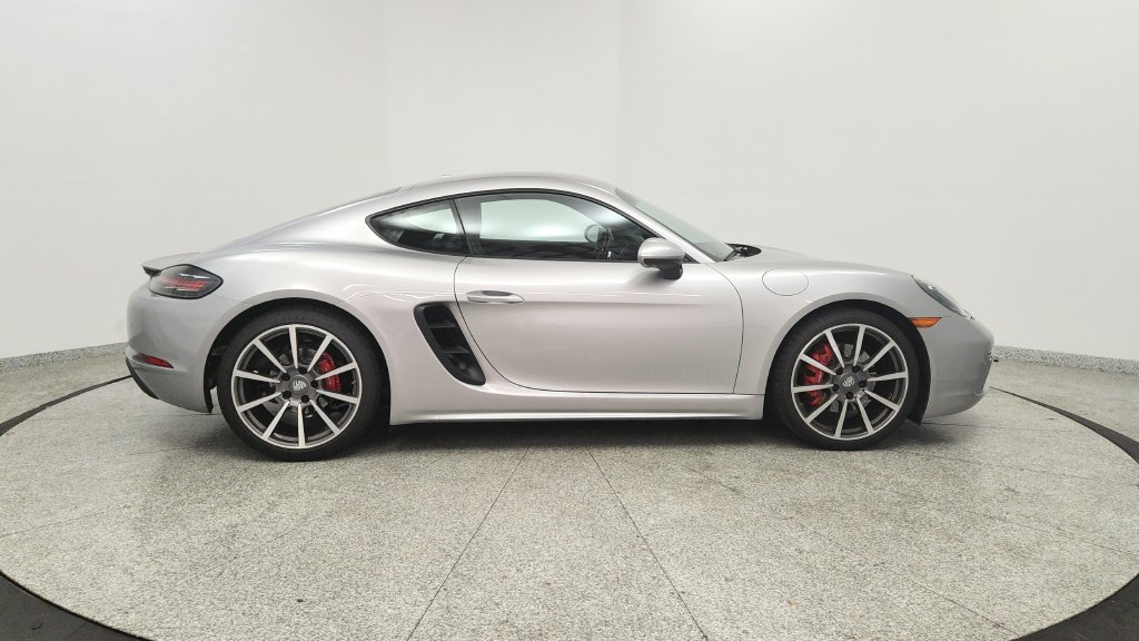 Used 2019 Porsche 718 Cayman S RWD image 6