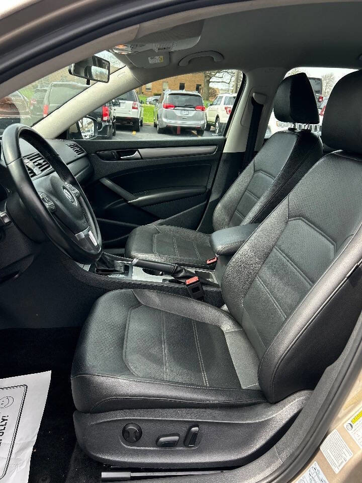 Used 2015 Volkswagen Passat 1.8T SE FWD image 9