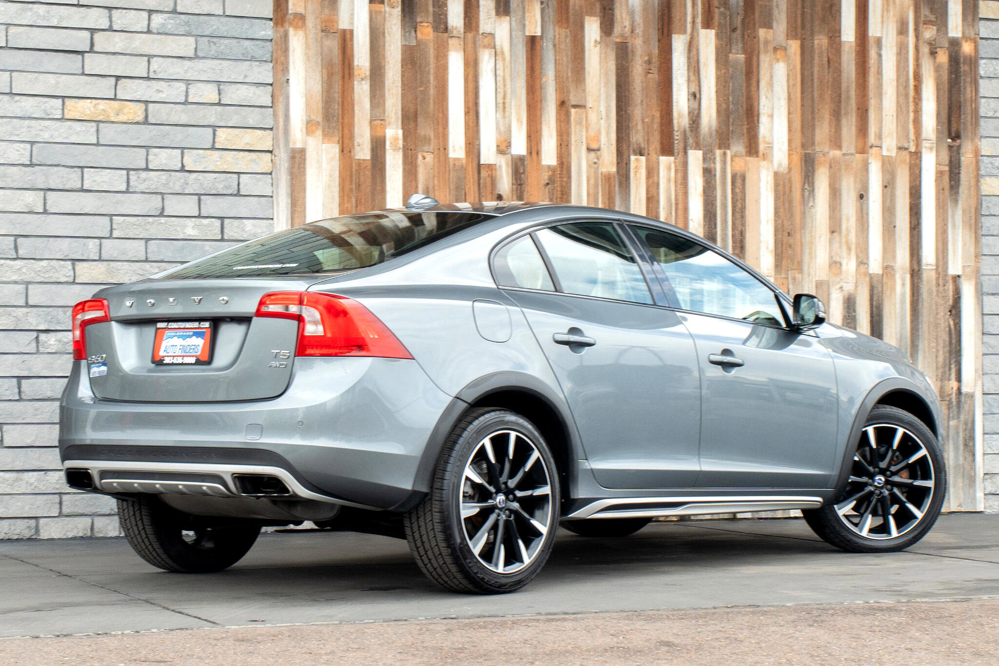 Used 2016 Volvo S60 T5 Cross Country Platinum w/ Protection Package image 7