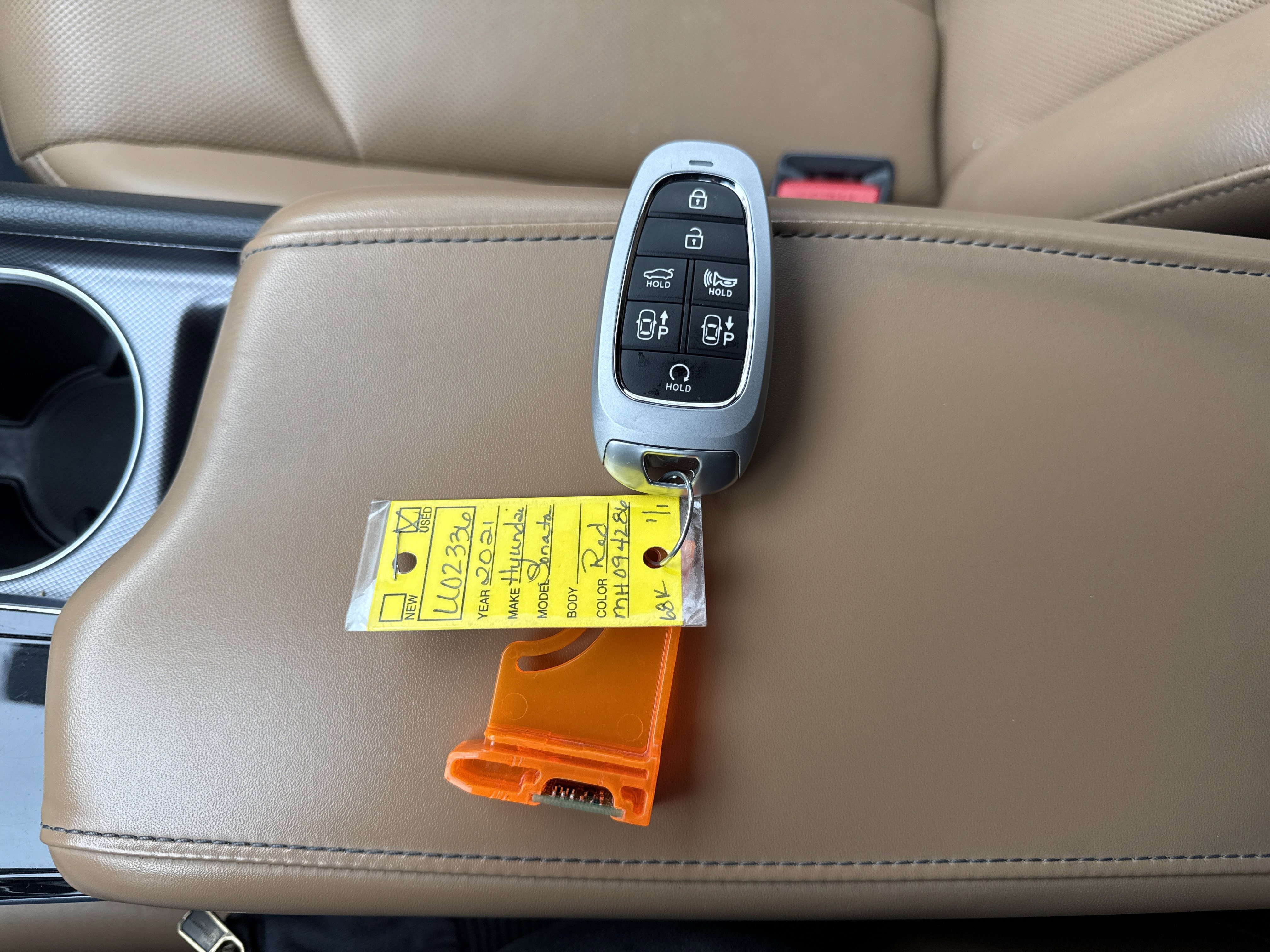 Used 2021 Hyundai Sonata Limited w/ Preferred Accessory Package image 24