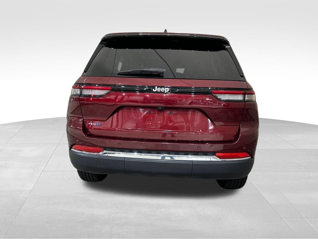 Used 2024 Jeep Grand Cherokee Limited 4xe AWD/4WD image 4