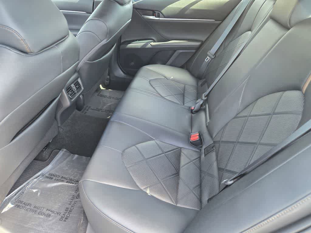 Used 2019 Toyota Camry XLE w/ Carpet Mat Package FWD image 12