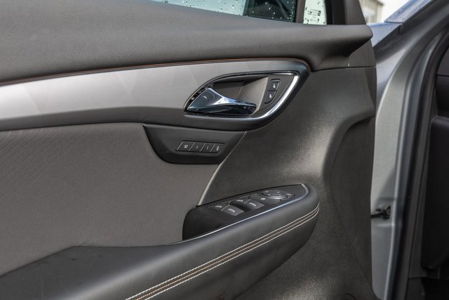 Certified 2025 Buick Envision Sport Touring image 16