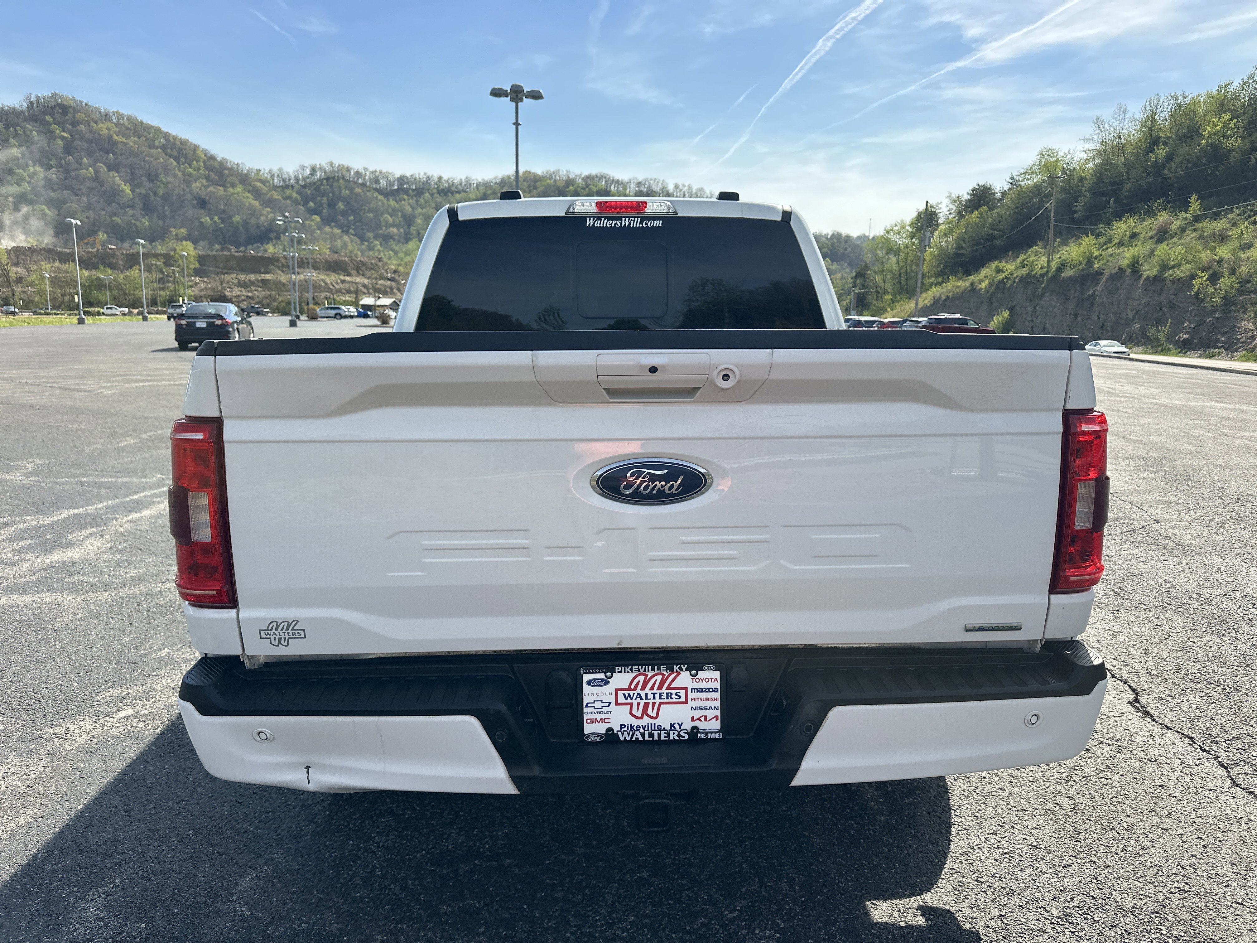 Used 2022 Ford F150 XLT w/ Equipment Group 302A High RWD image 3