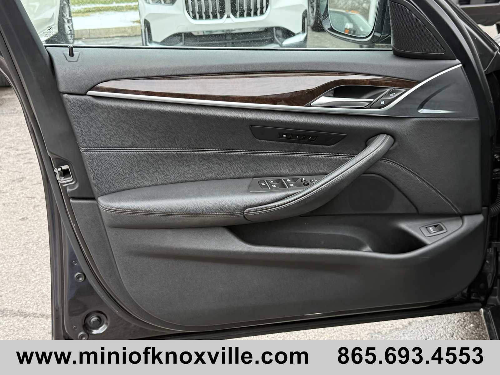 Used 2019 BMW 530i xDrive w/ Premium Package image 29