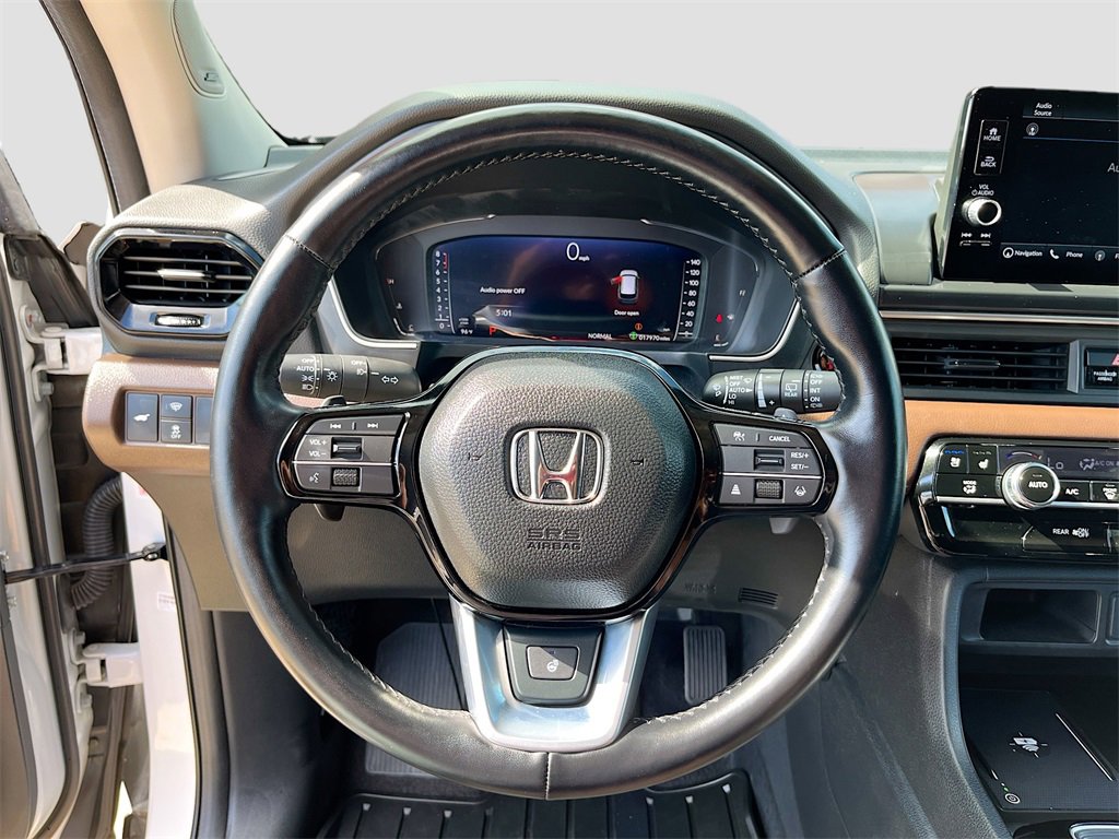 Used 2024 Honda Pilot Elite image 11