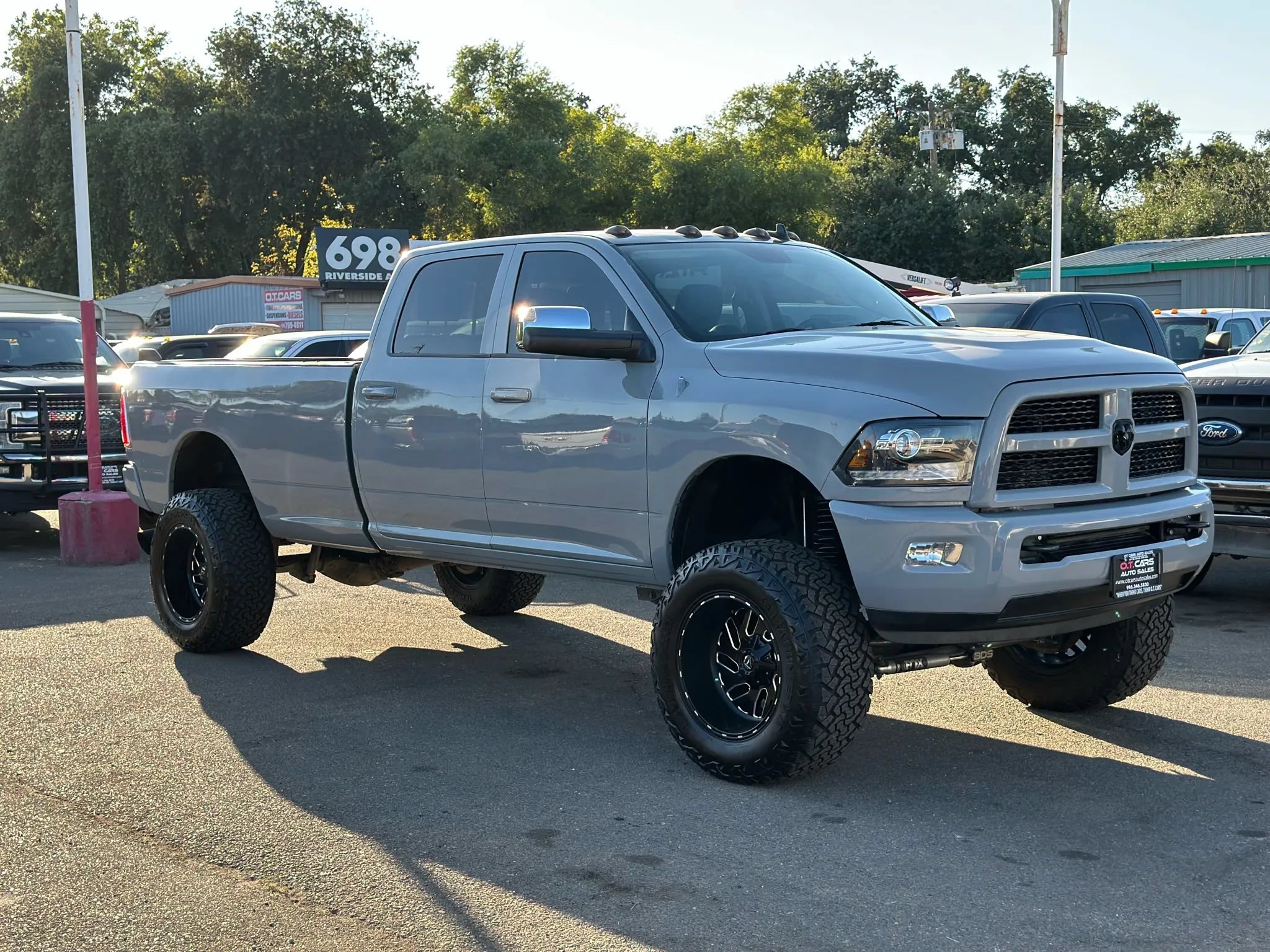 Used 2013 RAM 3500 Laramie AWD/4WD image 3