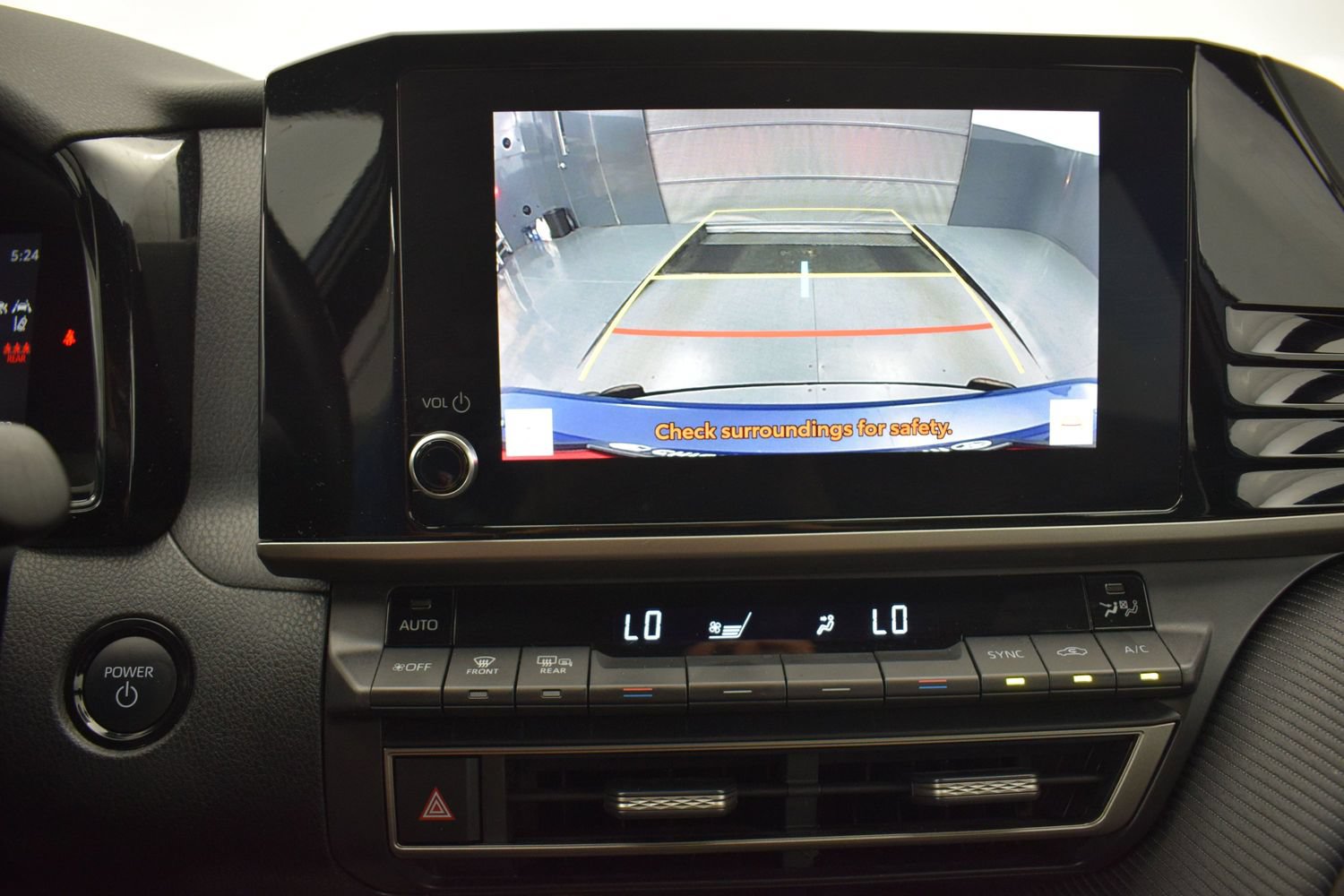 Used 2025 Toyota Camry SE FWD image 16