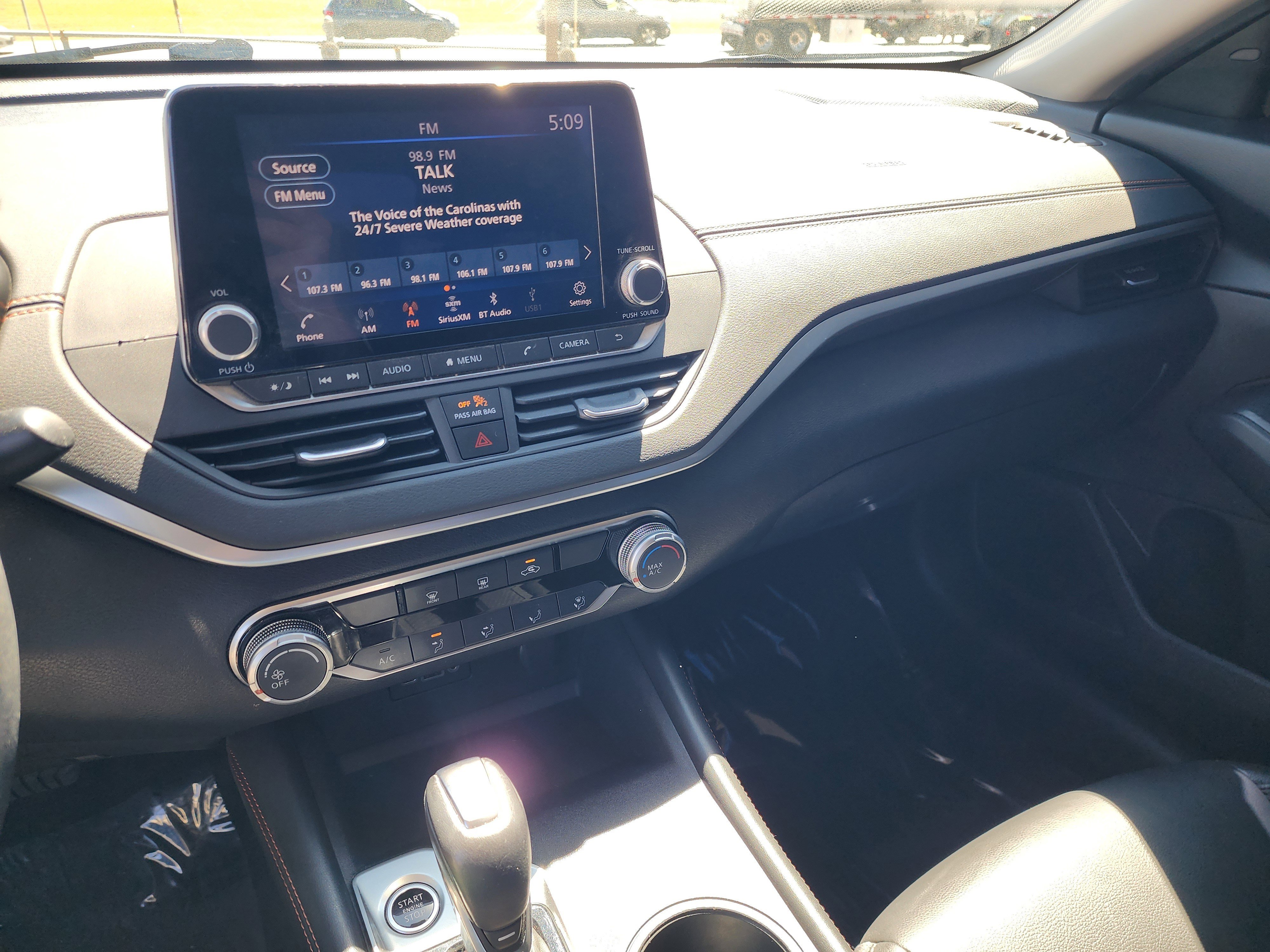 Used 2020 Nissan Altima 2.5 SR FWD image 15