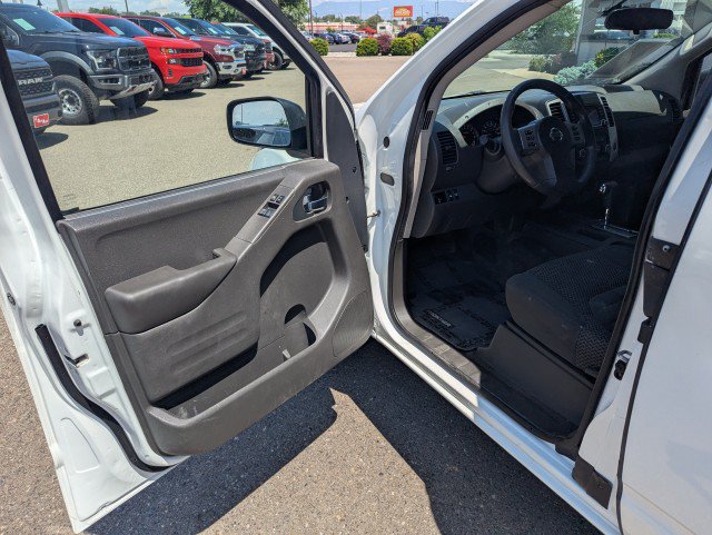 Used 2018 Nissan Frontier SV AWD/4WD image 8
