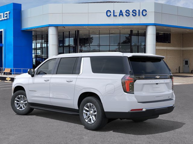 New 2027 Chevrolet Suburban LT AWD/4WD image 3