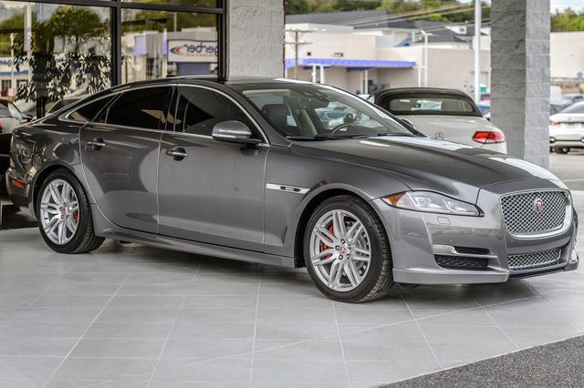 Used 2019 Jaguar XJ R-Sport image 4