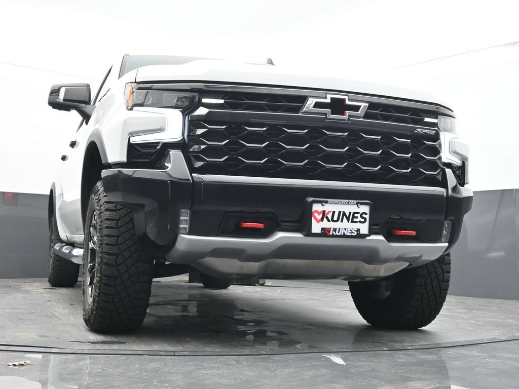 Used 2024 Chevrolet Silverado 1500 ZR2 w/ Technology Package AWD/4WD image 24