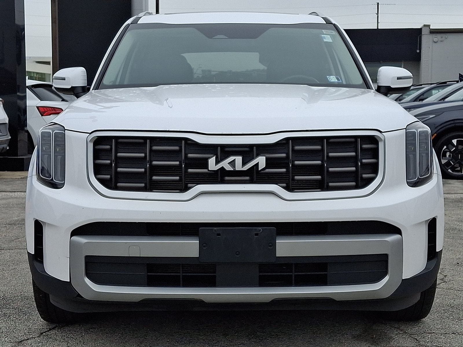 Certified 2024 Kia Telluride S w/ S Sunroof Package AWD/4WD image 2