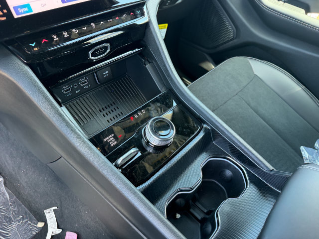 New 2026 Jeep Grand Cherokee Altitude AWD/4WD image 21