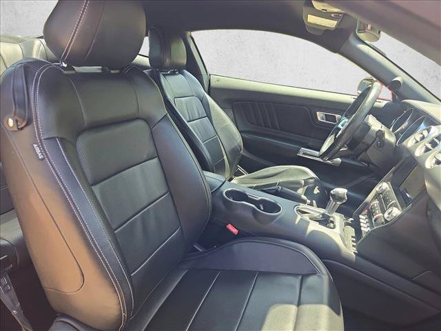 Used 2022 Ford Mustang Premium RWD image 19
