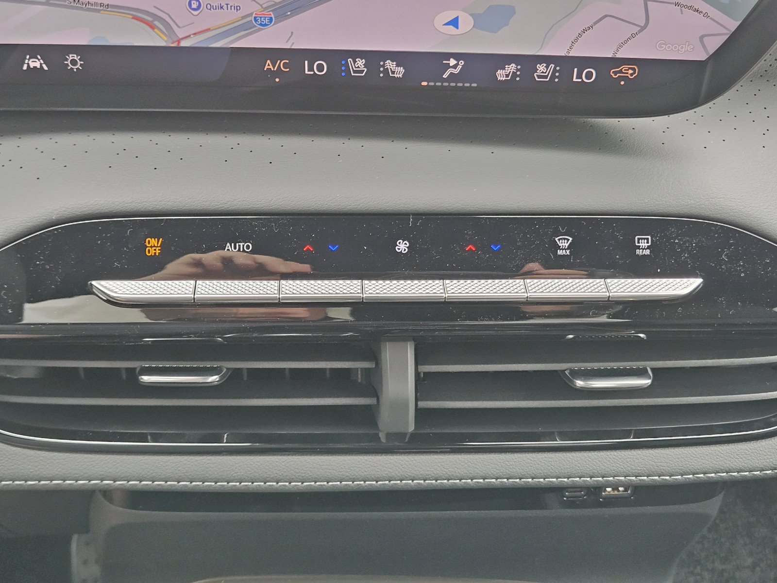 New 2026 Buick Enclave Avenir w/ Super Cruise Package FWD image 14