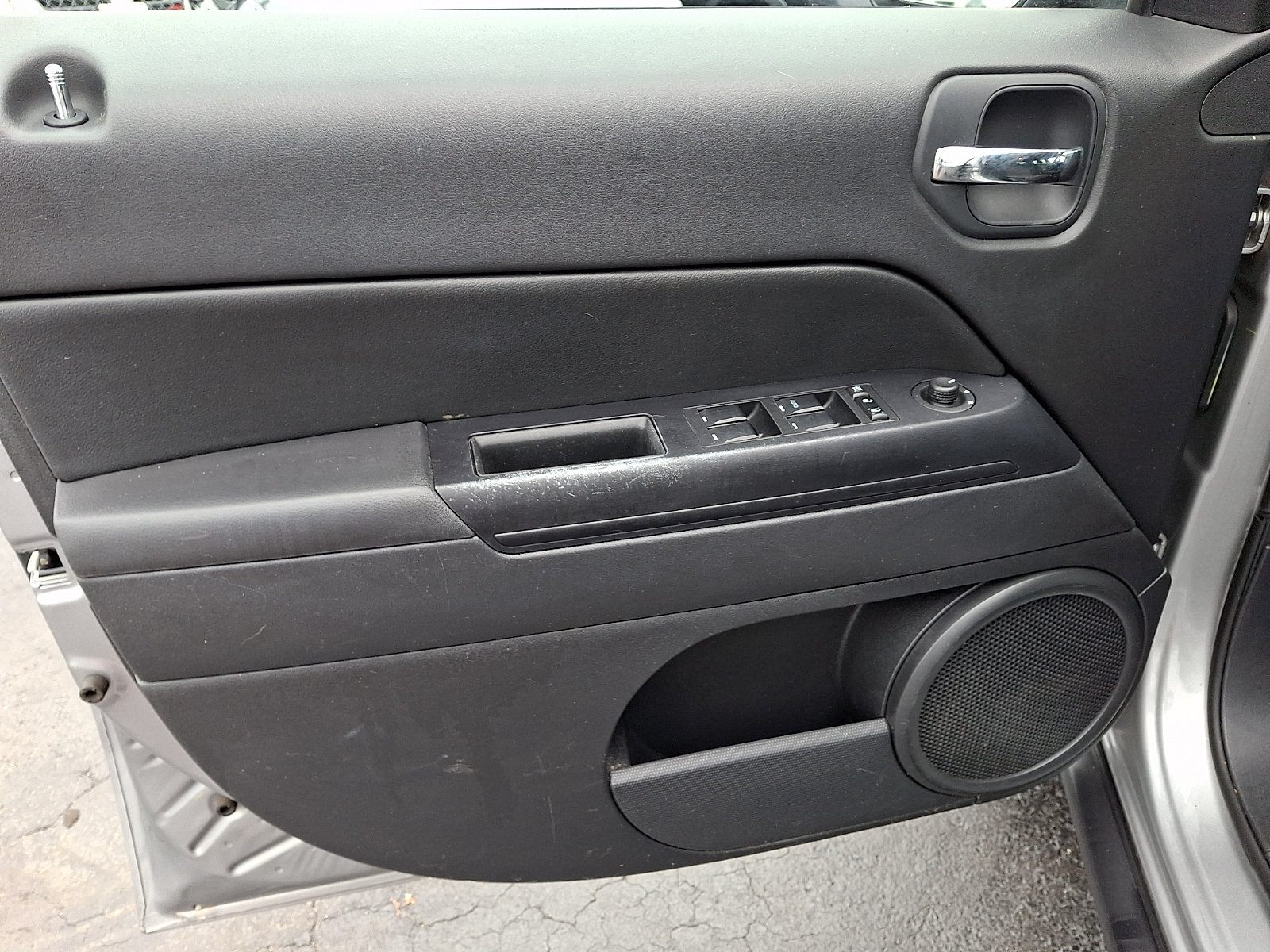 Used 2015 Jeep Patriot Sport w/ Power Value Group FWD image 12