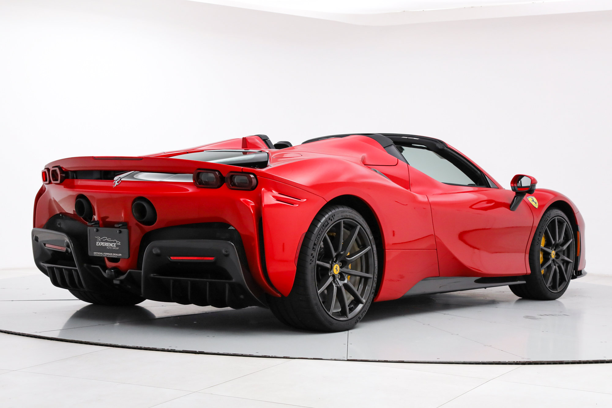 Certified 2025 Ferrari SF90 Spider AWD/4WD image 8