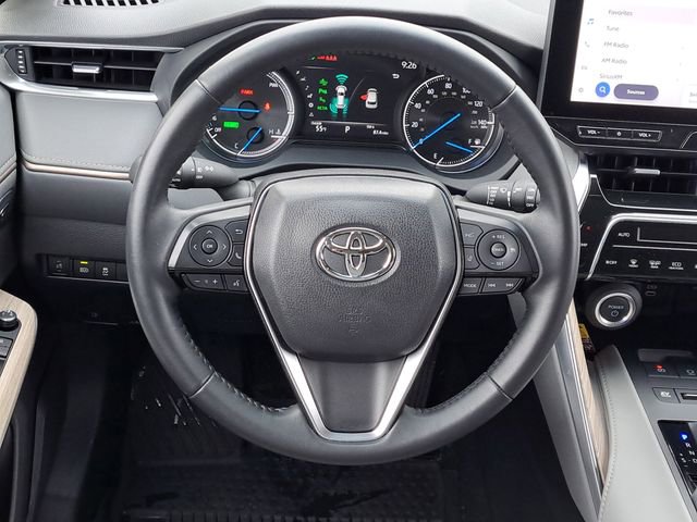 Used 2024 Toyota Venza XLE AWD/4WD image 22
