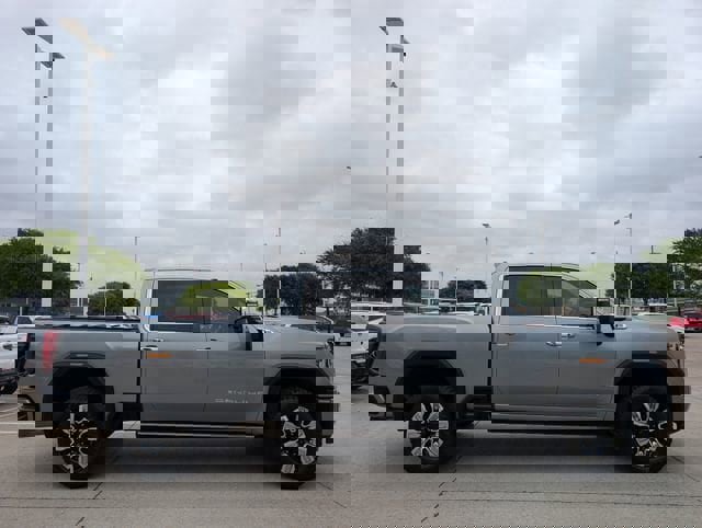 Used 2024 GMC Sierra 2500 Denali w/ Denali Reserve Package image 4