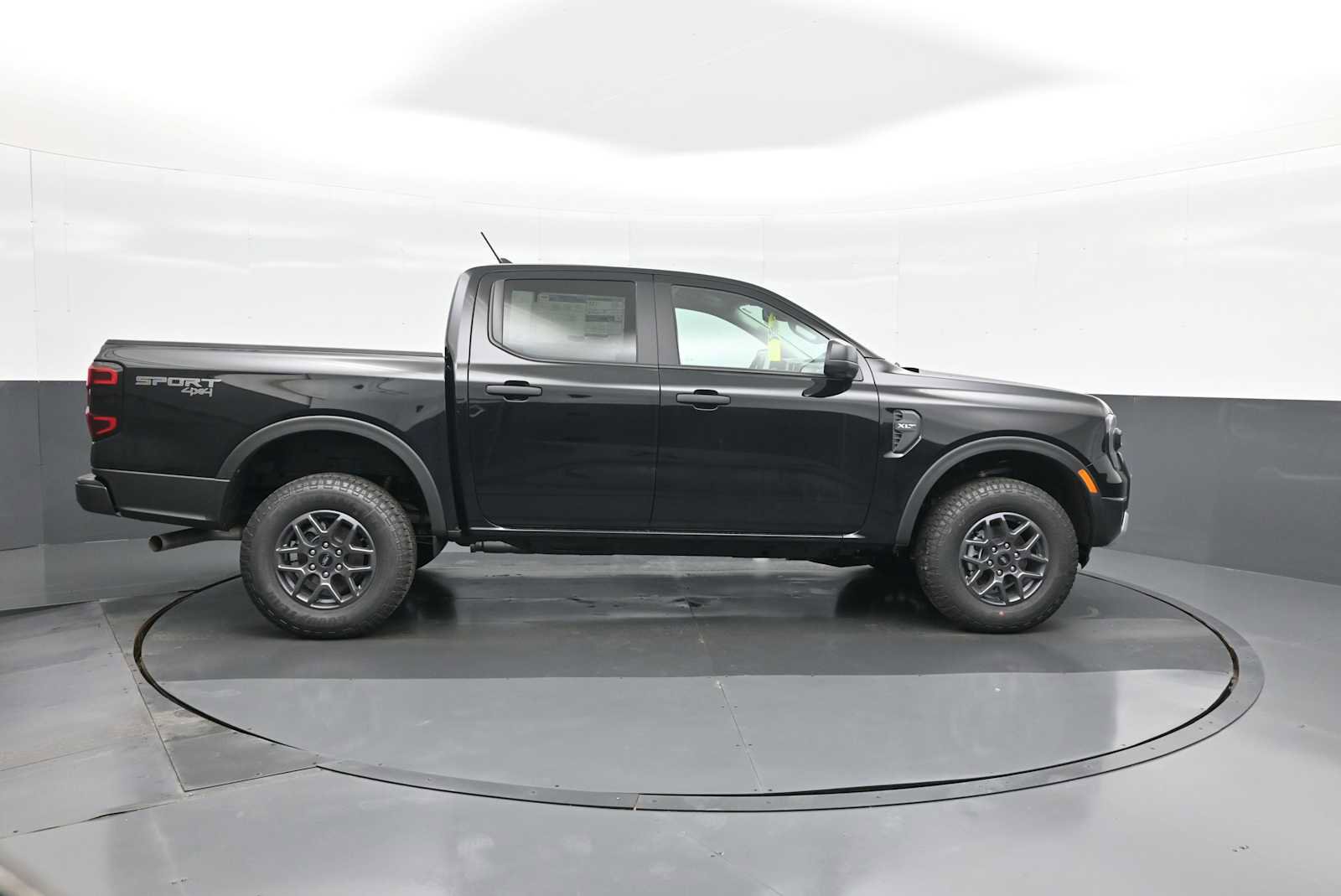 New 2025 Ford Ranger XLT image 5