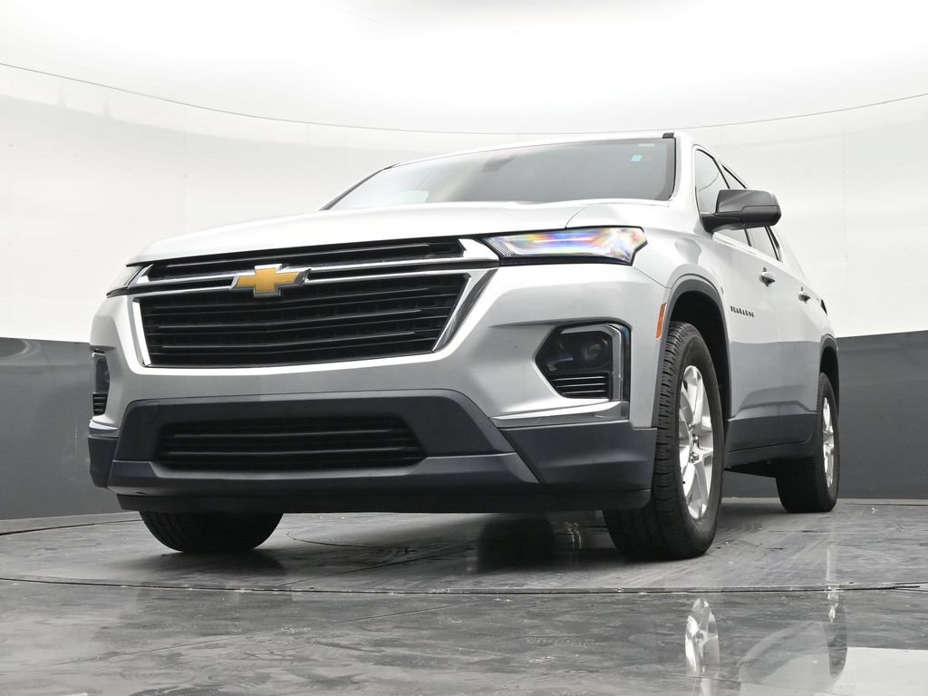 Used 2022 Chevrolet Traverse LS FWD image 26