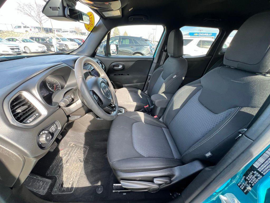 Used 2021 Jeep Renegade Latitude image 20